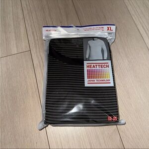 Uniqlo Heat Tech Black Stripe Grey Warm Crew Neck Long Sleeve Shirt Men japan